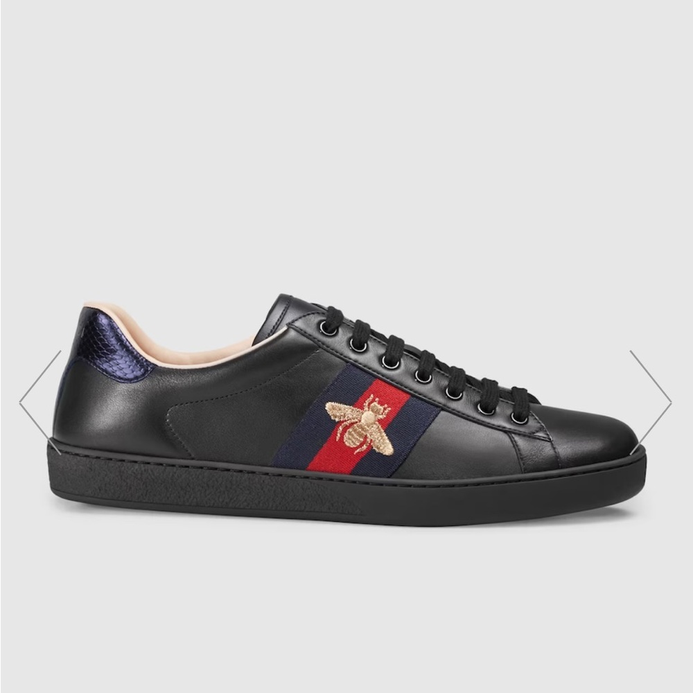 Gucci 💯 authentic Men’s Ace embroidered bee sneakers